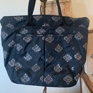 LeSportSac - shoulder black purse/ bag ❤️